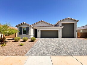 786 W Palo Verde Dr in Casa Grande, AZ - Building Photo - Building Photo