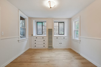 672 Castro St in San Francisco, CA - Building Photo - Interior Photo