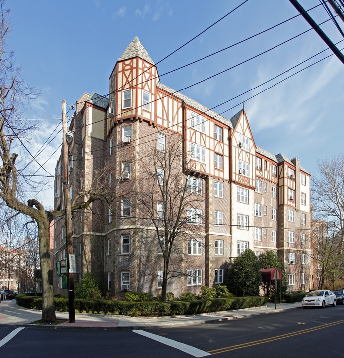 The Inverness in Yonkers, NY - Building Photo