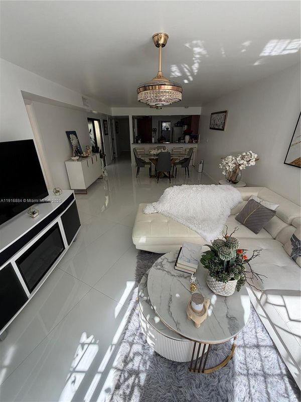 13198 SW 10th Terrace Dr in Miami, FL - Foto de edificio - Building Photo