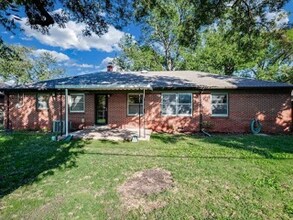 2045 N Payne Ave in Wichita, KS - Building Photo - Building Photo