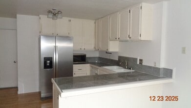 40 Francis Cir in Rohnert Park, CA - Building Photo - Building Photo