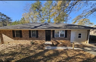 1552 Colony E Cir in Stone Mountain, GA - Building Photo