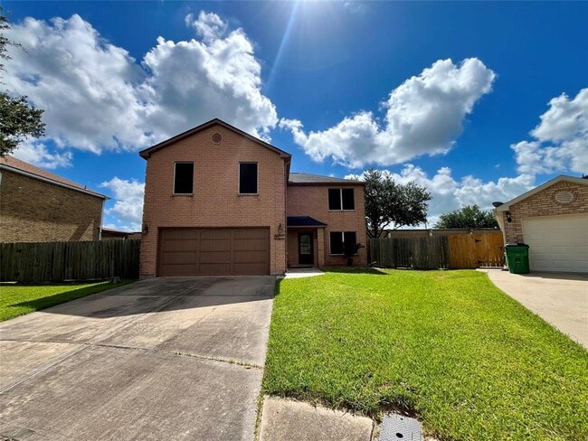 5517 Rio Sabinas St in Rosharon, TX - Building Photo - Building Photo