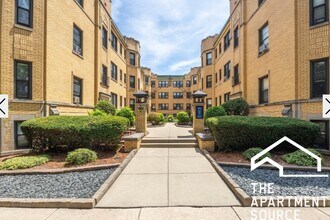 2327 N Rockwell St, Unit 3 in Chicago, IL - Building Photo - Building Photo