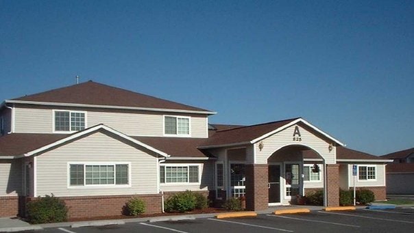 Cedarwest in Bend, OR - Foto de edificio - Building Photo