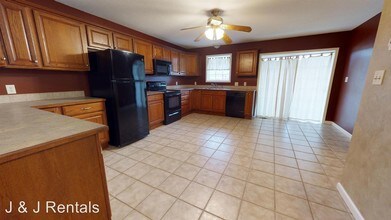 2810 Jefferson St in Great Bend, KS - Building Photo - Building Photo