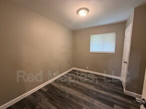 10877 Spring Garden Dr in St. Louis, MO - Building Photo - Building Photo