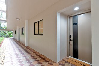 8400 SW 133rd Avenue Rd, Unit #117 in Miami, FL - Foto de edificio - Building Photo