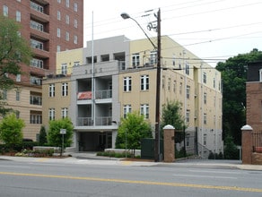 3655 Peachtree Rd NE in Atlanta, GA - Building Photo - Building Photo