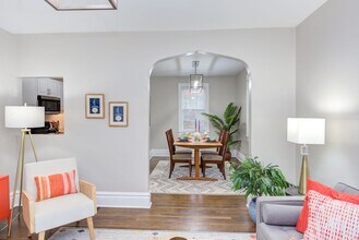608 W Club Blvd in Durham, NC - Building Photo - Building Photo