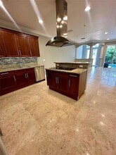 1362 Bayview Dr in Fort Lauderdale, FL - Building Photo - Building Photo