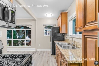 4441 1/4 Willow Brook Ave in Los Angeles, CA - Building Photo - Building Photo