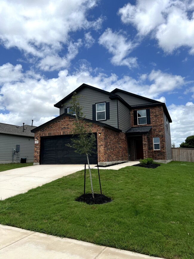 property at 4845 Park Gln