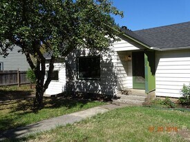 3861 Willamette St in Eugene, OR - Building Photo