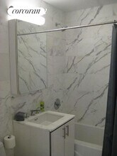 322 W 57th St in New York, NY - Building Photo - Building Photo
