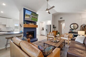 512 Yellowstone Dr in Grapevine, TX - Building Photo - Building Photo