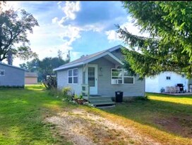 3010 Marius St in Lewiston, MI - Building Photo