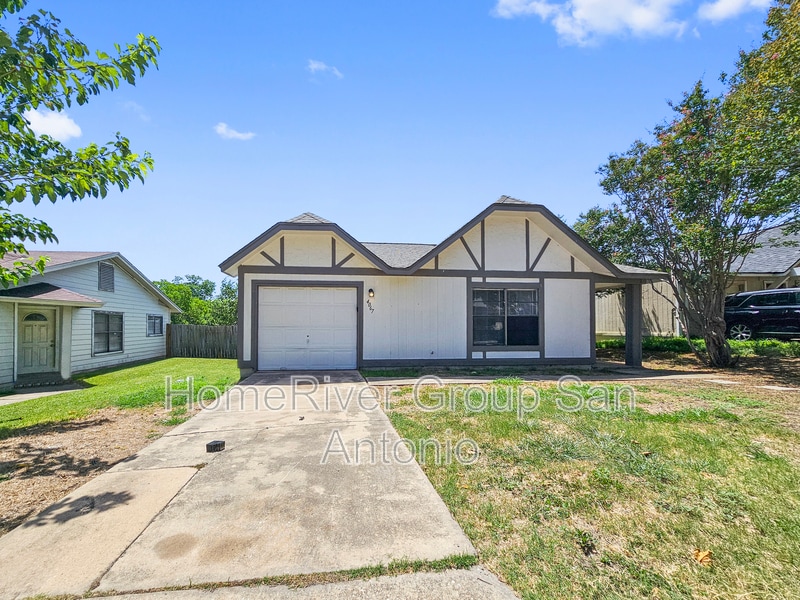4067 Enchanted Sun in San Antonio, TX - Building Photo