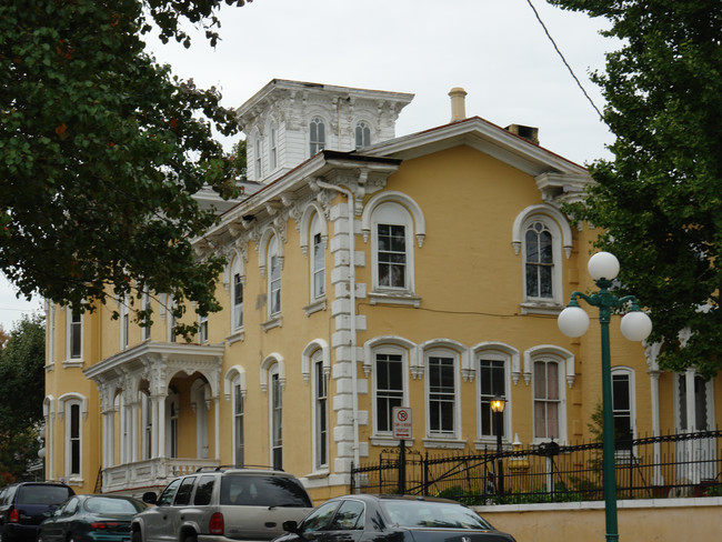 The Tuscan Villa in Lewisburg, PA - Building Photo - Building Photo