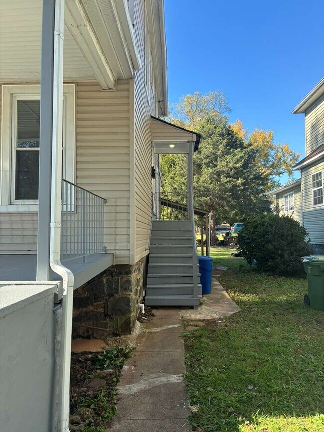 3608 Howard Park Ave in Baltimore, MD - Building Photo - Building Photo