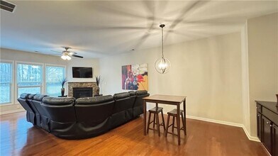 2160 Greencrest Cir in Alpharetta, GA - Building Photo - Building Photo