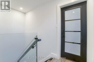 5 Brendwin Rd in Toronto, ON - Building Photo - Building Photo