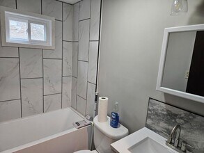 11 Willow Ave, Unit 1st Floor in Cortland, NY - Foto de edificio - Building Photo