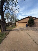 418 Britton Ct in Stillwater, OK - Building Photo