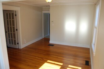 3 Circular Ave in Natick, MA - Building Photo - Building Photo