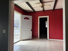 913 Maple St in Danville, IL - Building Photo - Building Photo