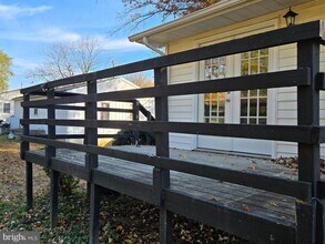 341 S 26th St in Purcellville, VA - Building Photo - Building Photo