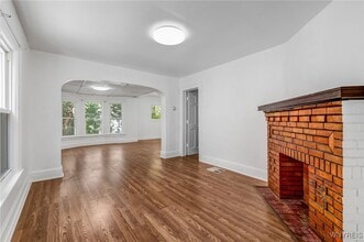 722 Hopkins St in Buffalo, NY - Building Photo - Building Photo
