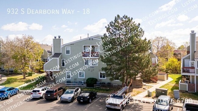 932 S Dearborn Way