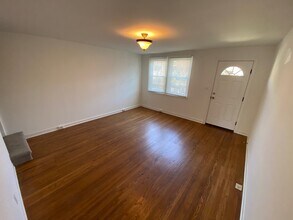 205 E Susquehanna Ave in Towson, MD - Building Photo - Building Photo