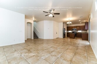 1427 S Moccasin Trail in Gilbert, AZ - Building Photo - Building Photo