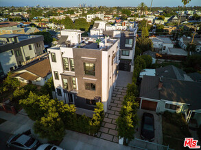 2022 S Curson Ave in Los Angeles, CA - Building Photo - Building Photo