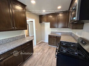 6939 Quakertown Ave in Los Angeles, CA - Foto de edificio - Building Photo