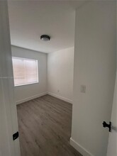 3417 NW 22nd Ave in Miami, FL - Foto de edificio - Building Photo