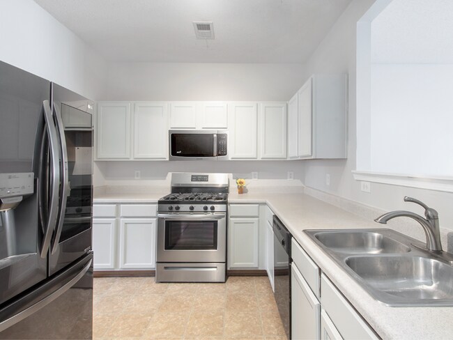 1679 Broad River Rd in College Park, GA - Building Photo - Building Photo