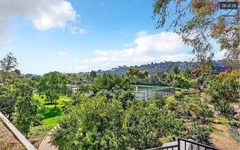 5765 Friars Rd, Unit 5765-187 Friars Rd in San Diego, CA - Foto de edificio - Building Photo