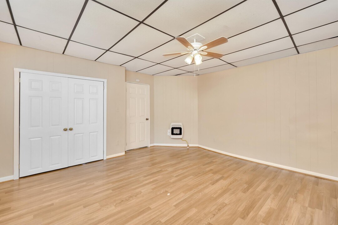 423 Chestnut Ave in Anniston, AL - Foto de edificio