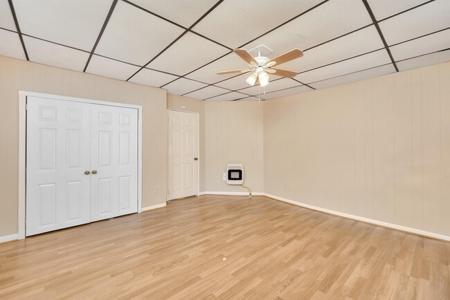 property at 423 Chestnut Ave