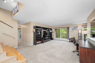 4860 Park Commons Dr in St. Louis Park, MN - Building Photo - Building Photo