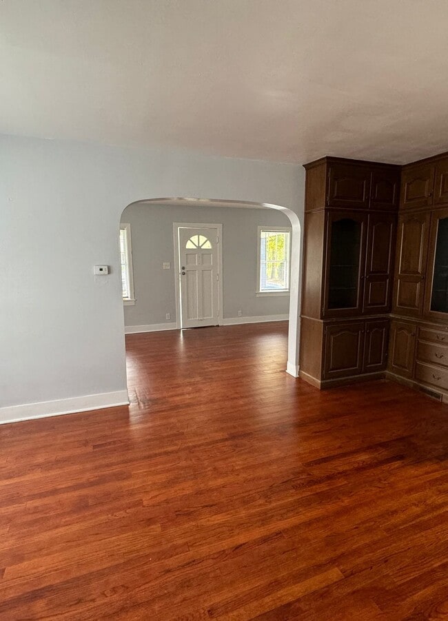 property at 334 N Walnut St