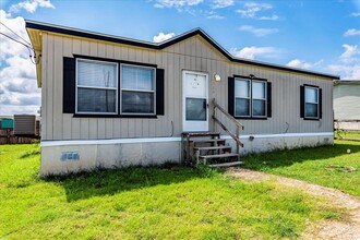 964 Railyard Dr in Kyle, TX - Foto de edificio - Building Photo