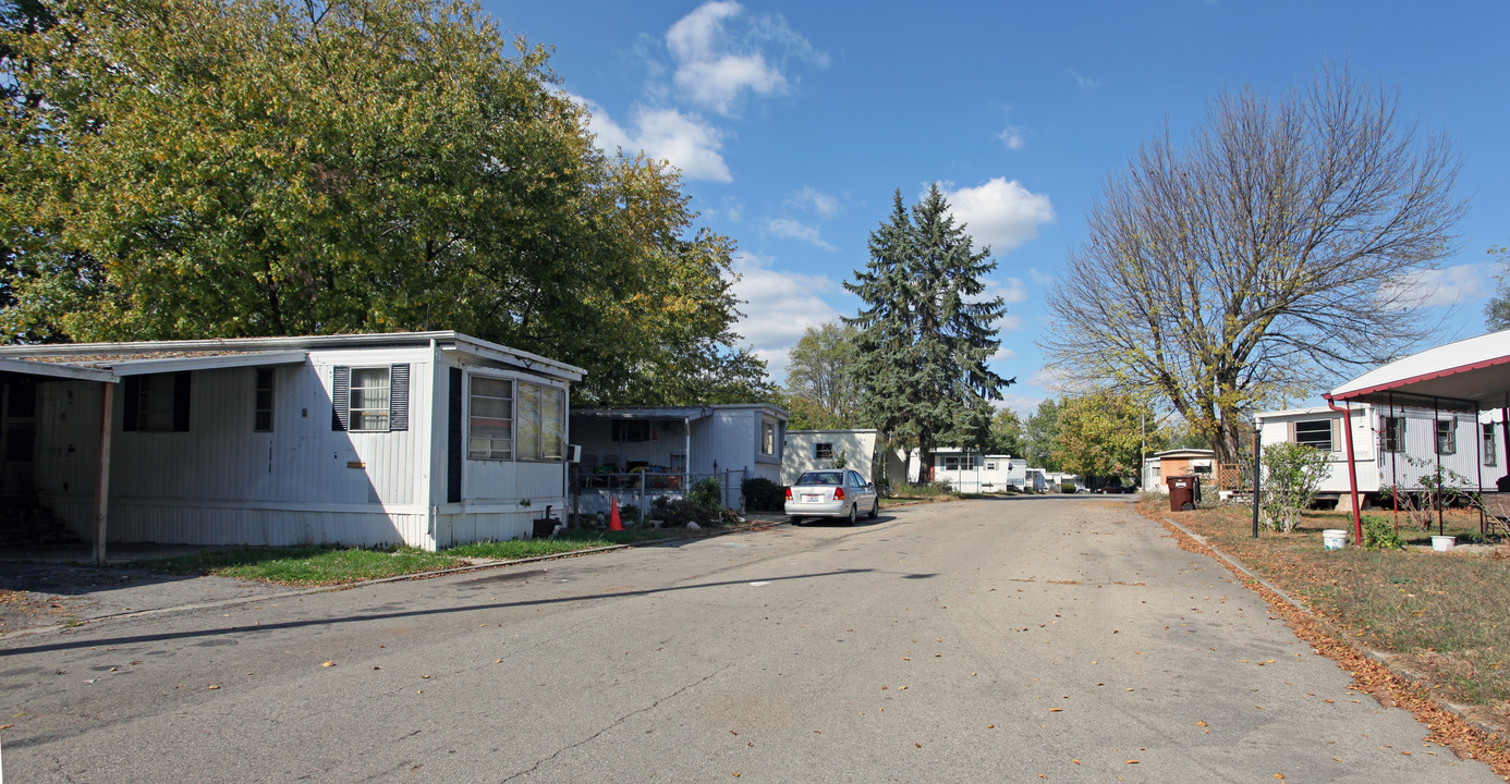 Laws Mobile Home Park in Dayton, OH - Building Photo