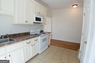 825 Brookline St SW in Atlanta, GA - Building Photo - Building Photo