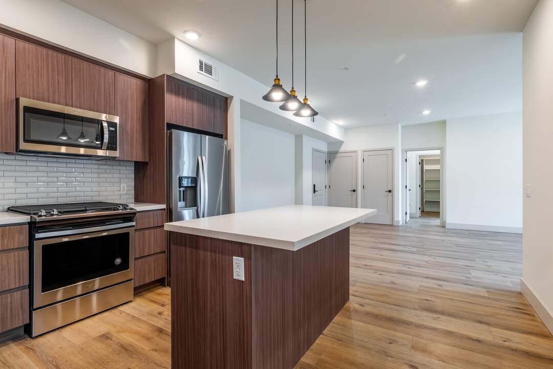 M Street Residence in Valley Village, CA - Building Photo