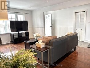 2958 King St in Caledon, ON - Building Photo - Building Photo